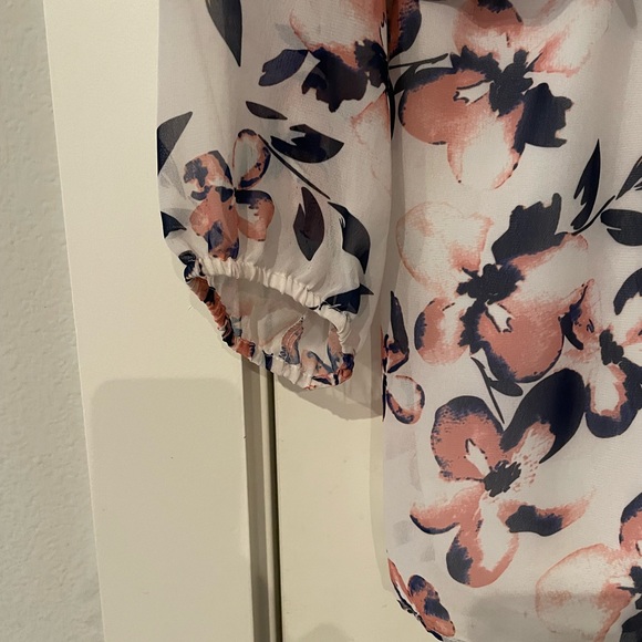 Two Arrows, NWOT, floral romper, XS - Picture 7 of 8